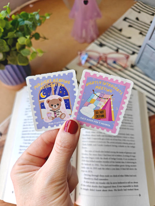 Bookish Teddy Bear Vinyl Sticker | Cozy Reader Gift