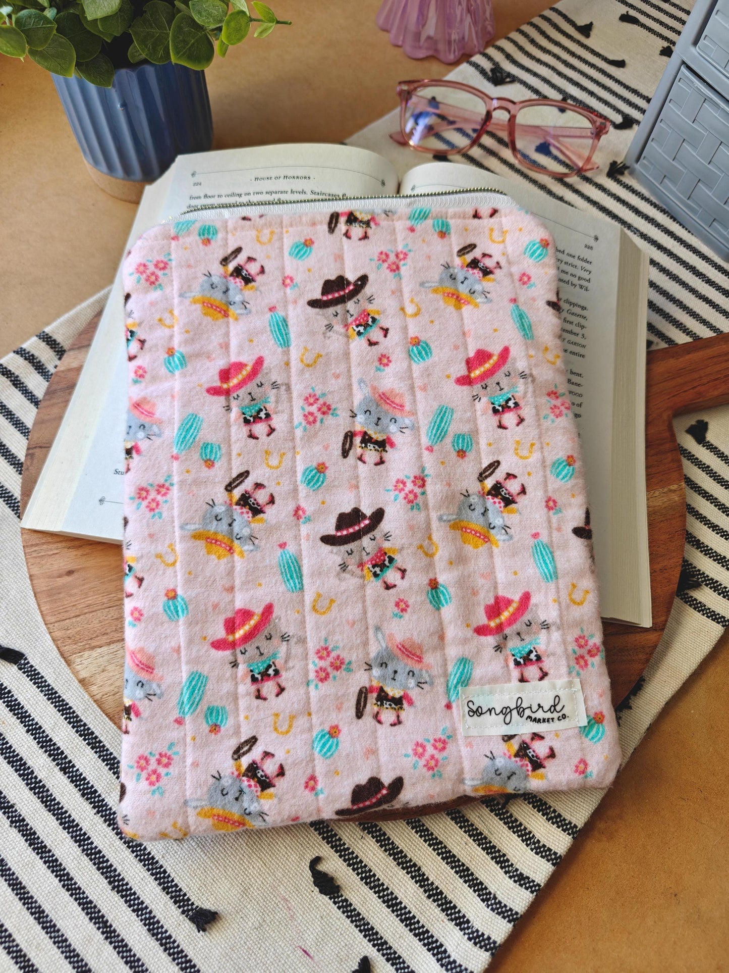 Pink Cowboy Cat Fleece Quilted Book Sleeve With Zipper  | 11 inch iPad Sleeve