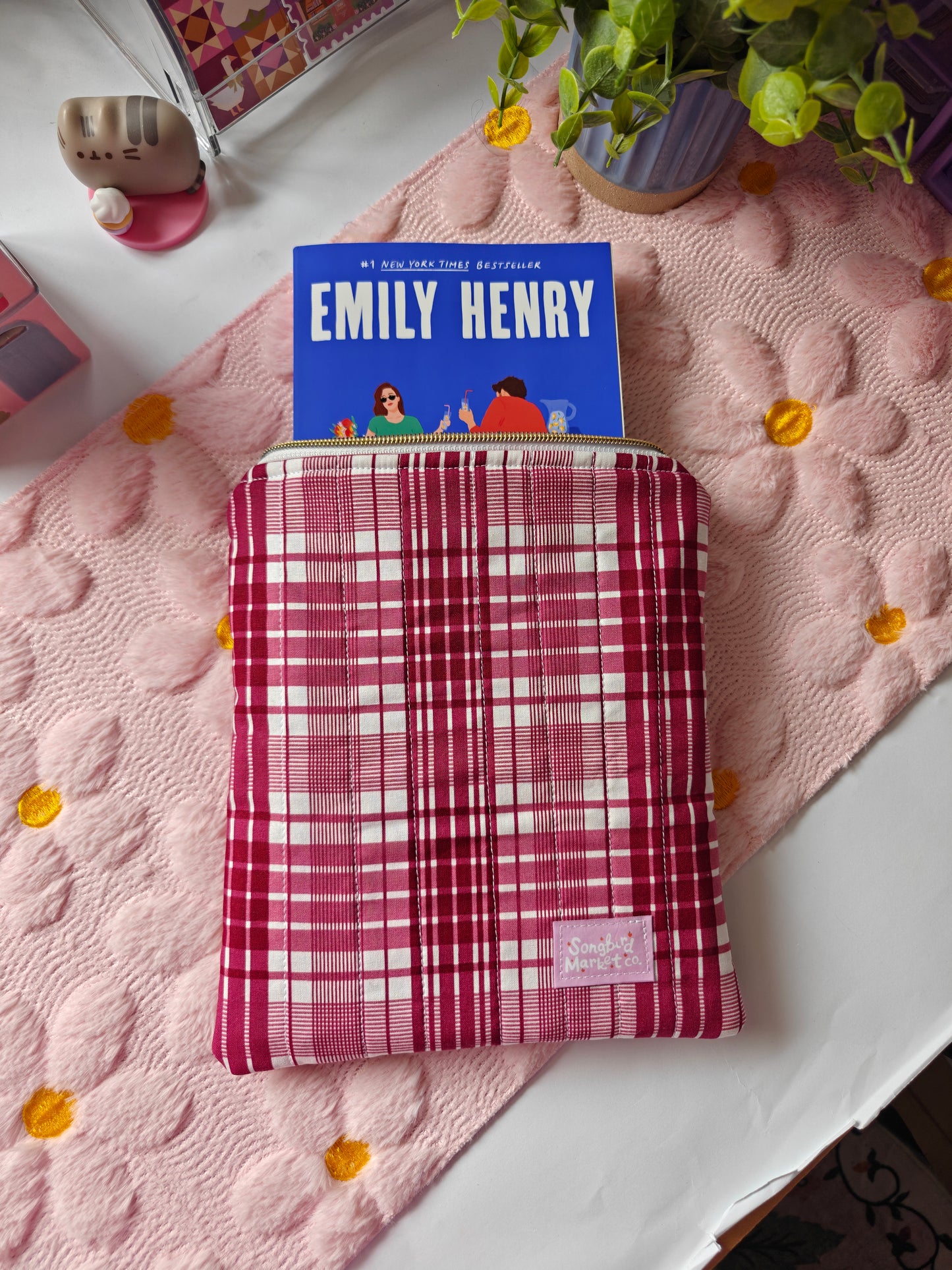 Red Plaid Quilted Book Sleeve With Zipper  | 11 inch iPad Sleeve