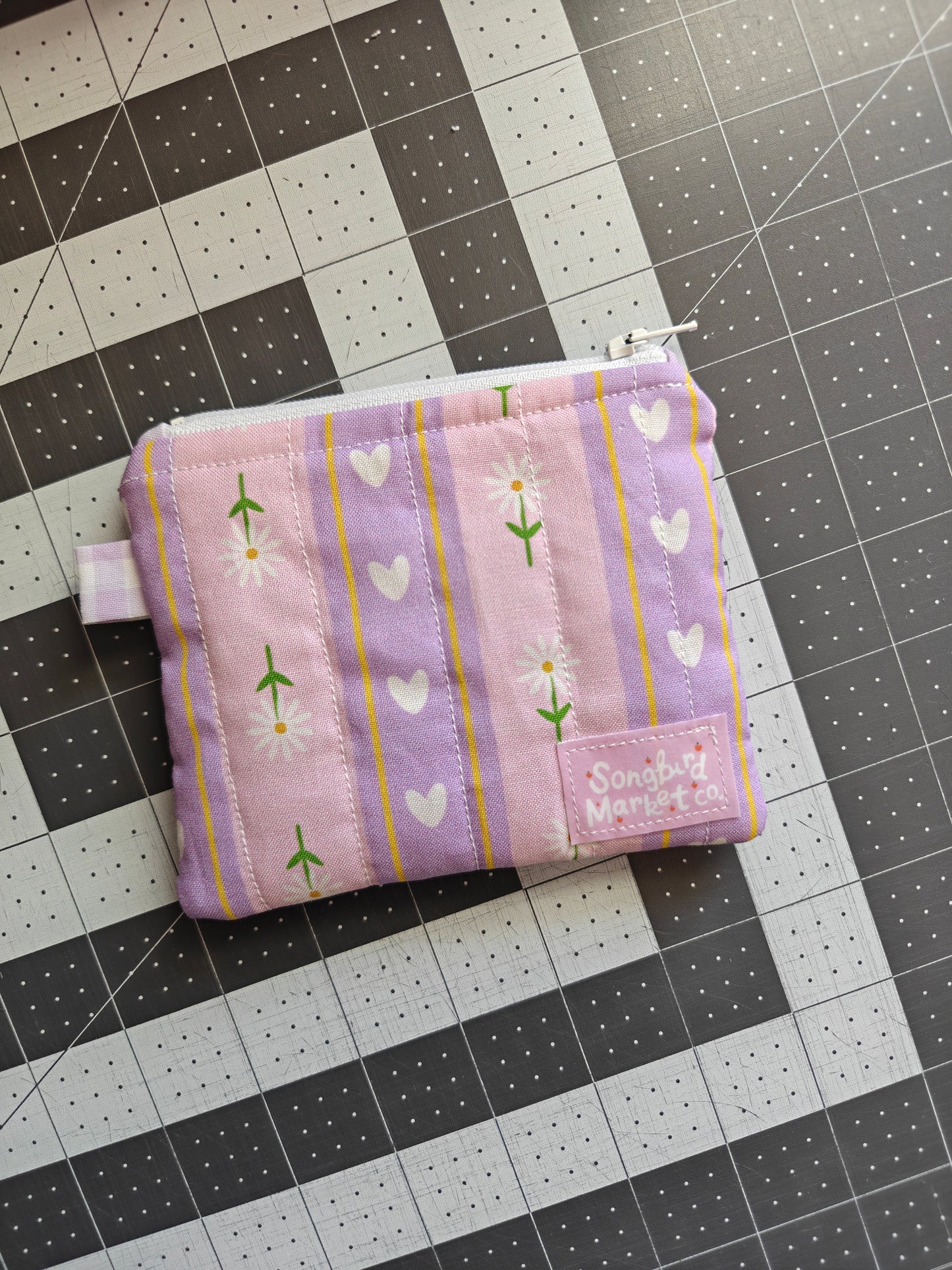 Daisy Hearts Quilted Keychain Wallet Pouch